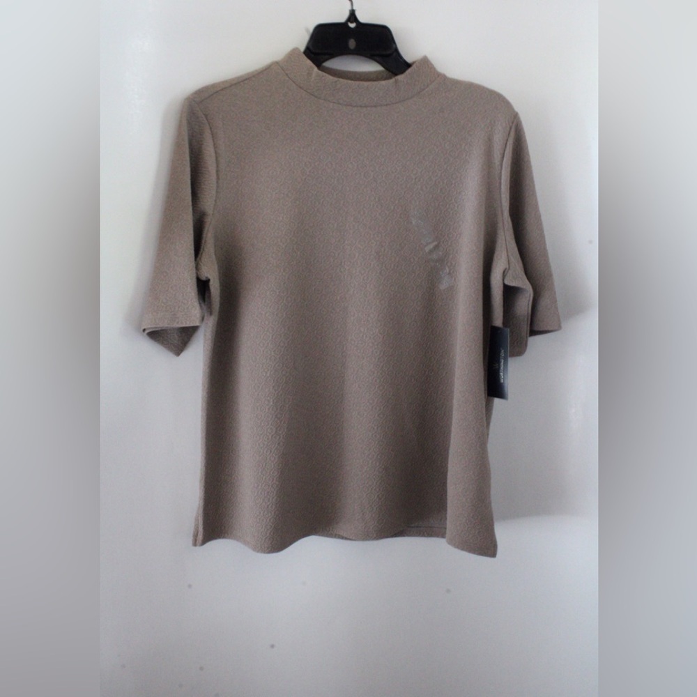 SOLD‼️Worthington Top Color:Tan Size:L